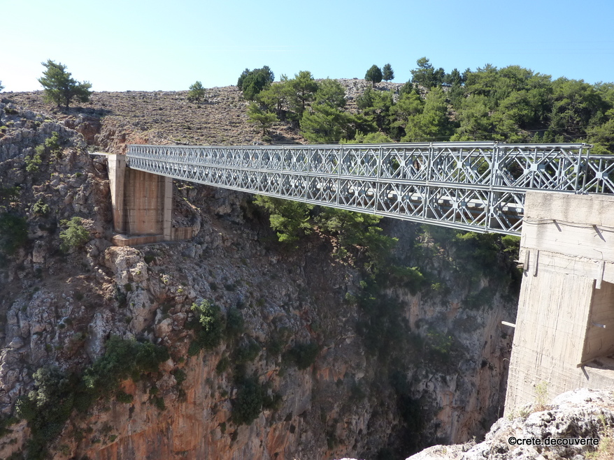 Aradena pont avec poutrelles Agios Ioannis Aradena pont avec poutrelles Agios Ioannis