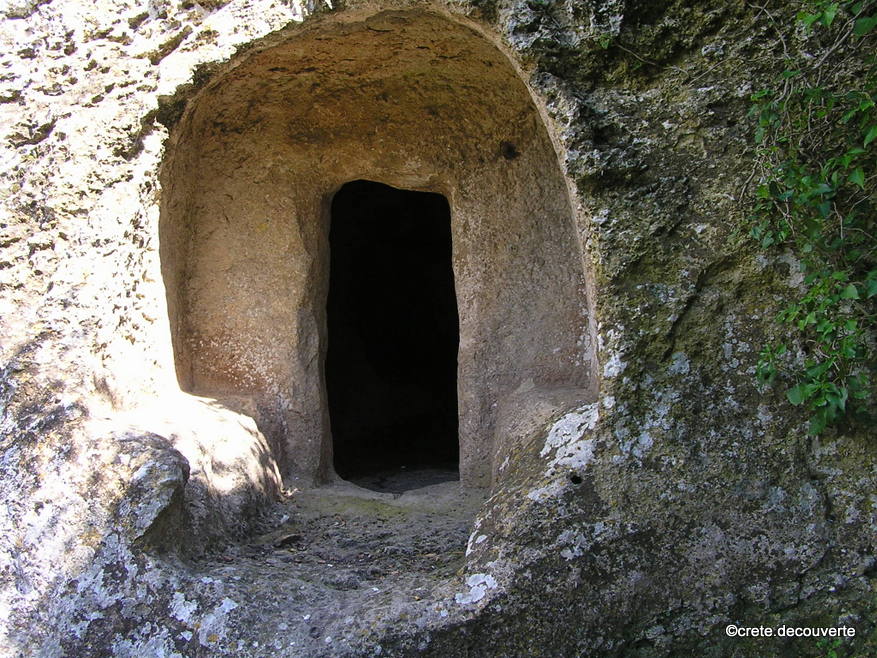 Entre d'une chambre spulcrale