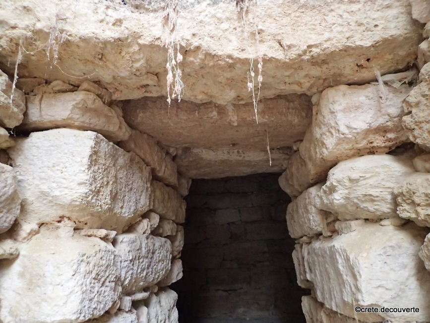 Tombe vote Tholos Azogyres