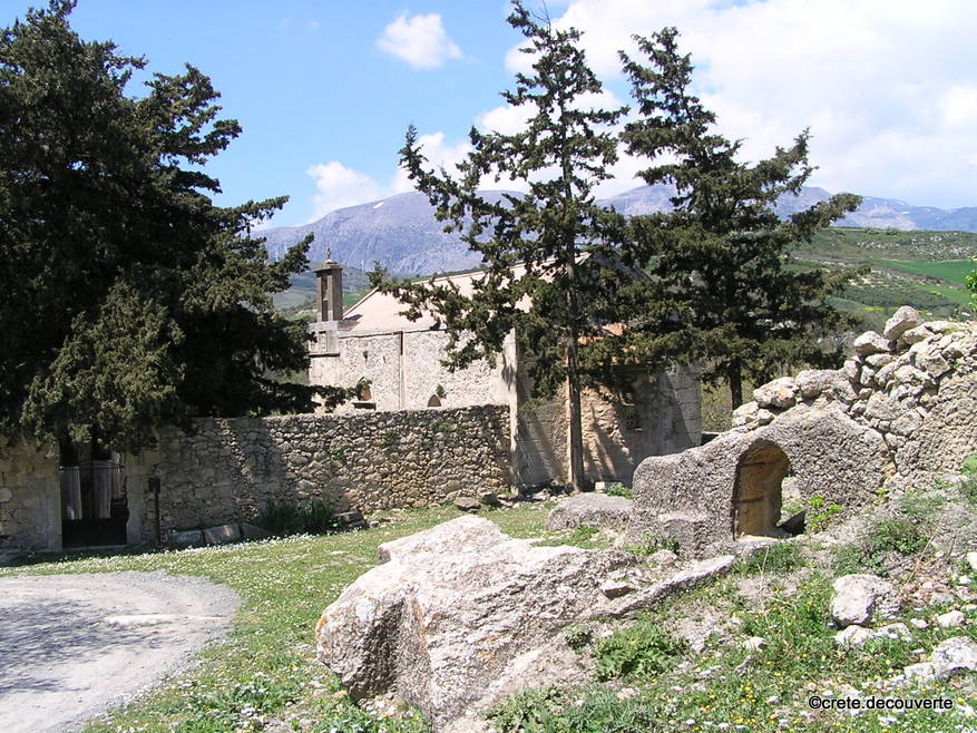 Balade glise Agios Pneumatos et ruine Axentis