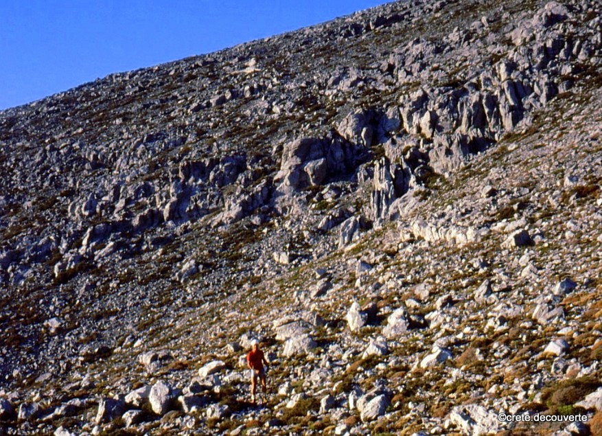 Crete rando et prospection sur le Mont Angathes