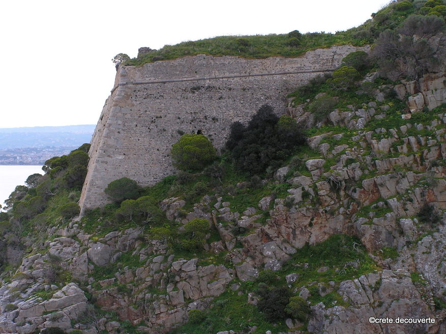 Murailles nord de Palaiokastro