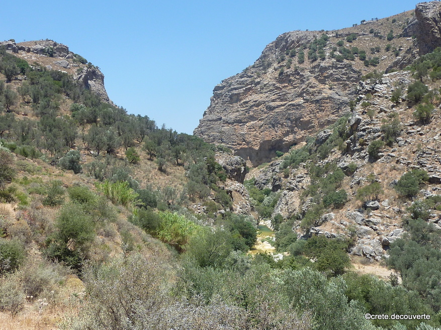 Gorge et canyon du Platis amont pres Agios Ioannis 29-07-2012