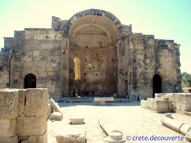 Gortyne : basilique  3 nefs ddie  Agios Titos "Saint Tite"