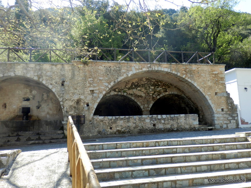 Krasi vue-d-ensemble-de-la-grande-fontaine