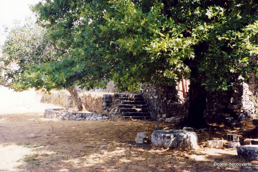 Moni Agios Pneumatos ruines Moni Agios Pneumatos ruines