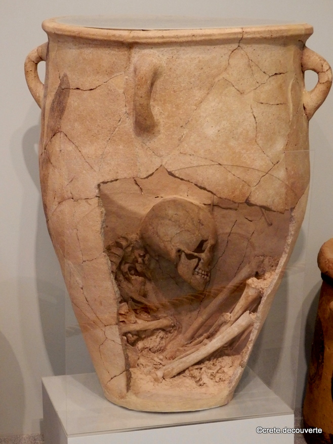 Spulture en "Pithos"