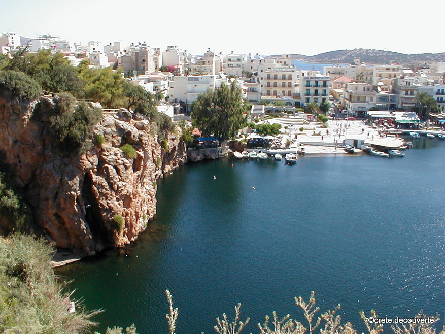 Agios Nikolaos lac voulismeni cote ouest et nord Agios Nikolaos lac voulismeni cote ouest et nord