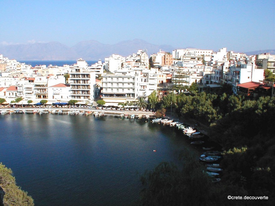 I "Limni" à Agios Nikolaos : le bord est et sud I "Limni" à Agios Nikolaos : le bord est et sud