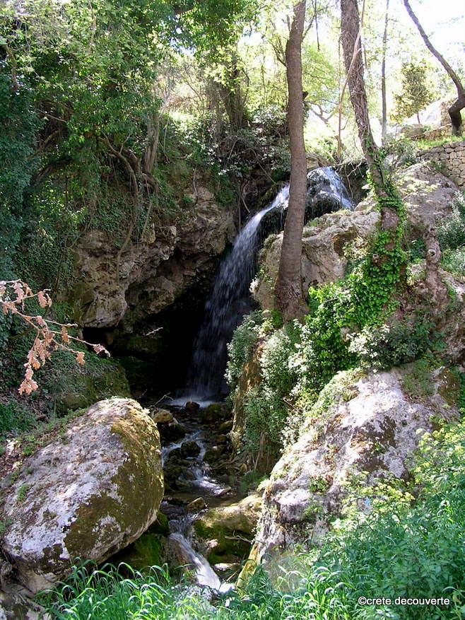 Panagia Kardiotissa Mouzouras cascade