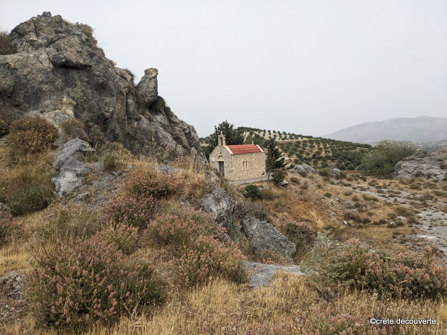 Profitis-Ilias-chapelle-Agios-Myron