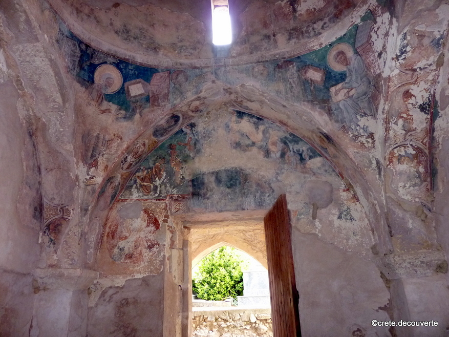 chapelle-Agios-Pavlos-a-Agios-Ioannis-Festos-fresques-des-Evangelistes